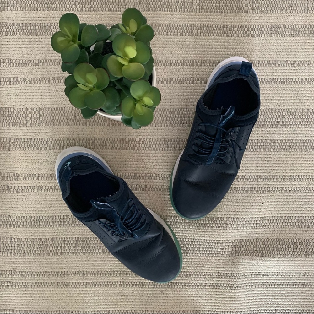 Unisex Navy Clove Classic Tennis Shoe
